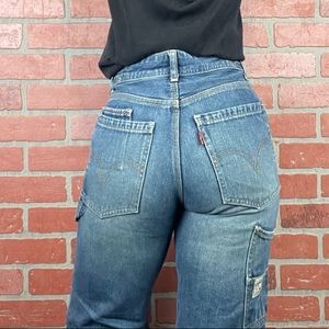 Levi’s High Rise Wide Leg Dark Wash Trouser Hem Carpenter Jeans 26